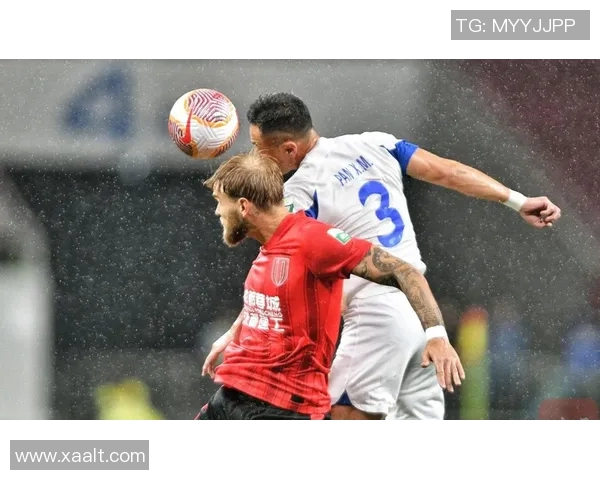 足球明星队精彩瞬间回顾视频震撼上线引发球迷热议与期待